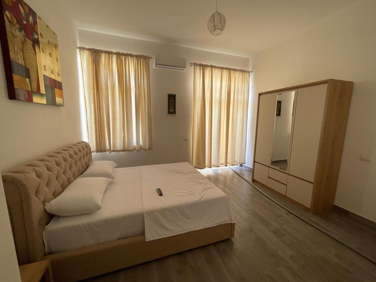 Westwood 2Bd Apartments ドゥラス エクステリア 写真