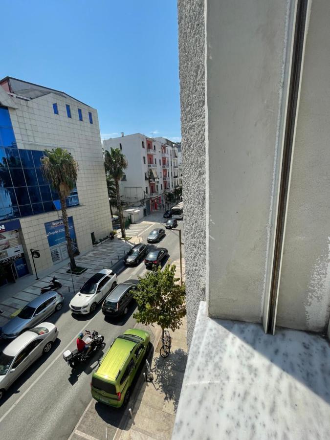 Westwood 2Bd Apartments ドゥラス エクステリア 写真